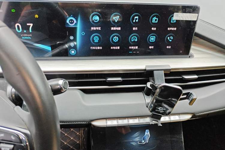 Used Chery Tiggo 8 PLUS 2022 290TGDI DCT Luxury Edition Audio And AC Panel