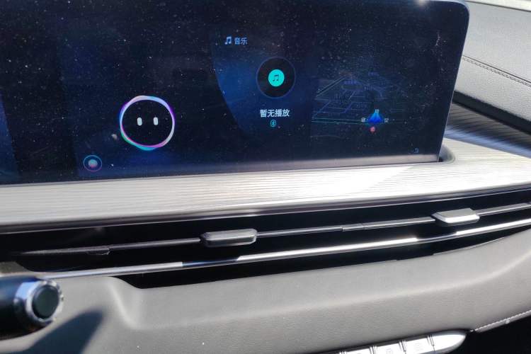 Used Chery Tiggo 8 PLUS 2022 290TGDI DCT Luxury Edition Audio And AC Panel