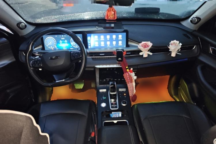 Used Chery Tiggo 8 PLUS 2022 290TGDI DCT Haoting Edition+ Center Console