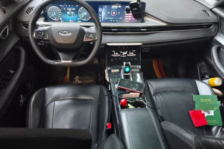 Used Chery Tiggo 8 PLUS 2022 Kunpeng Edition 390TGDI DCT Passion Version Center Console