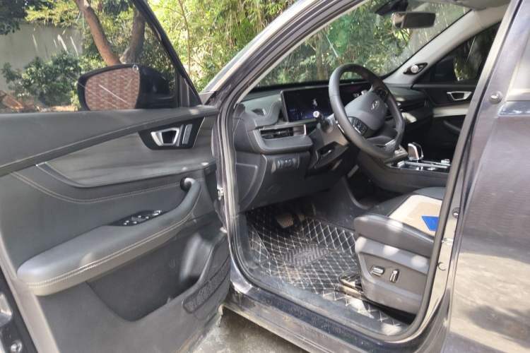 Used Chery Tiggo 8 PLUS 2022 290TGDI DCT Haoting Edition Driver Seat