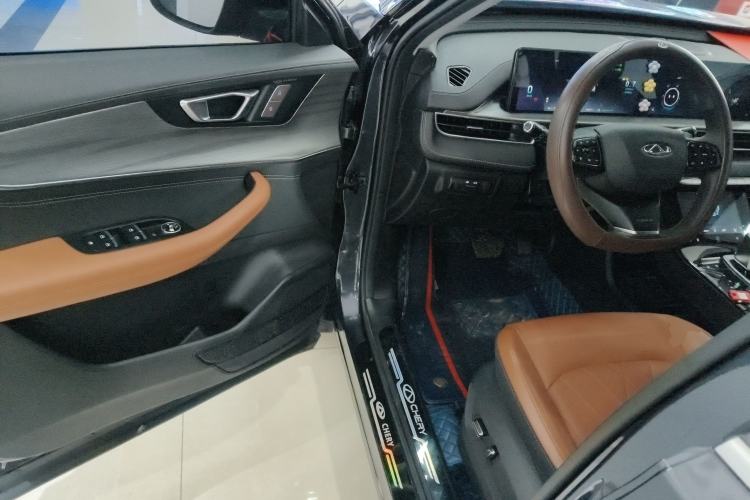 Used Chery Tiggo 8 PLUS 2022 Kunpeng Edition 390TGDI DCT Four-Wheel Drive Luxury Version Driver Seat