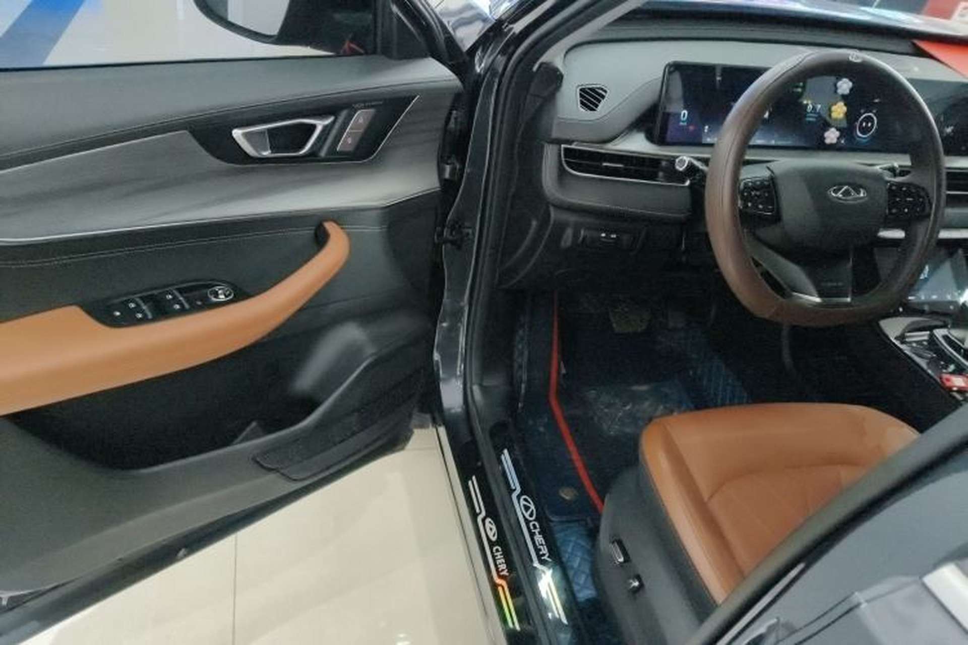 Used Chery Tiggo 8 PLUS 2022 Kunpeng Edition 390TGDI DCT Four-Wheel Drive Luxury Version Driver Seat