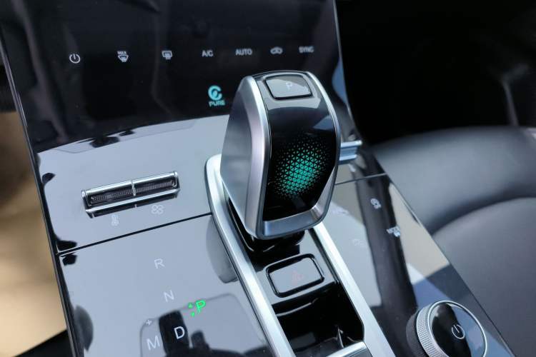 Used Chery Tiggo 8 PLUS 2022 290TGDI DCT Haoting Edition Gear Lever