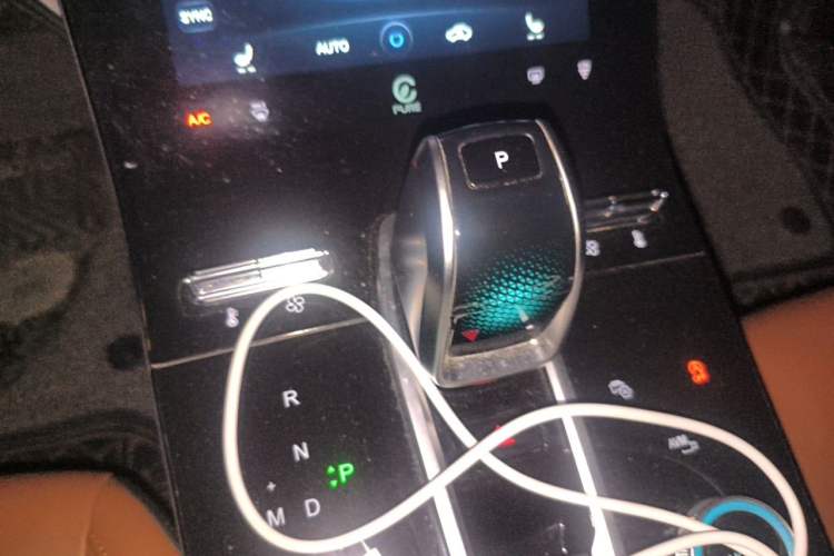 Used Chery Tiggo 8 PLUS 2022 Kunpeng Edition 390TGDI DCT Luxury Version Gear Lever
