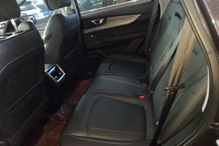 Used Chery Tiggo 8 PLUS 2022 290TGDI DCT Haoting Edition+ Interior 4