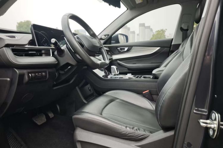 Used Chery Tiggo 8 PLUS 2022 290TGDI DCT Haoting Edition Interior 8