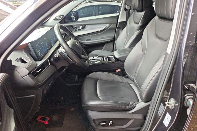 Used Chery Tiggo 8 PLUS 2022 Kunpeng Edition 390TGDI DCT Passion Version Left Front Seat