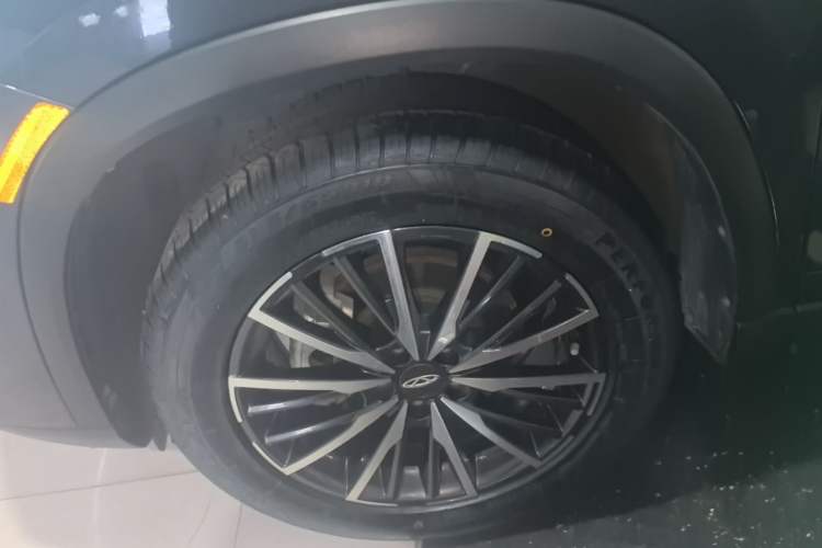 Used Chery Tiggo 8 PLUS 2022 290TGDI DCT Haoting Edition Left Front Wheel Hub