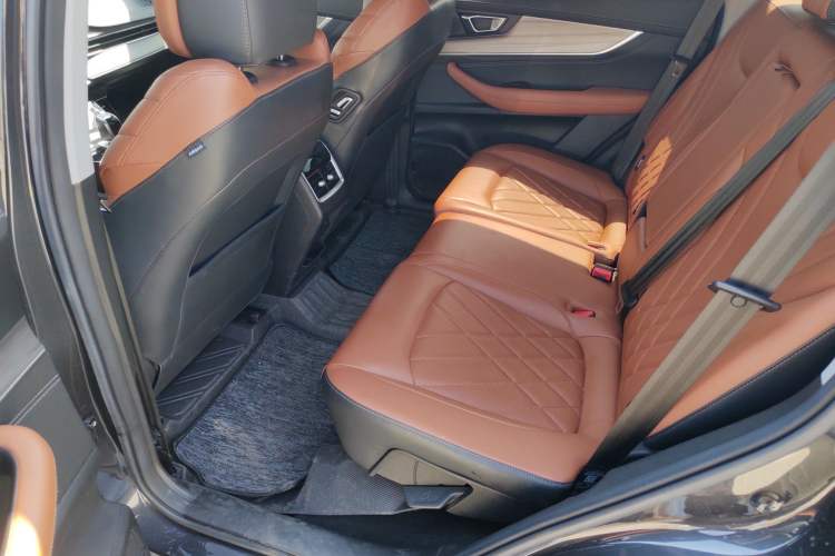 Used Chery Tiggo 8 PLUS 2022 290TGDI DCT Luxury Edition Left Rear Seat