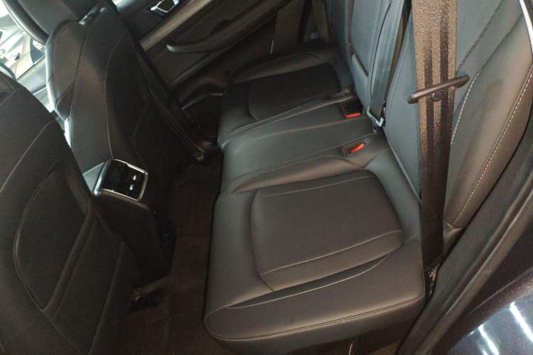 Used Chery Tiggo 8 PLUS 2022 Kunpeng Edition 390TGDI DCT Passion Version Left Rear Seat