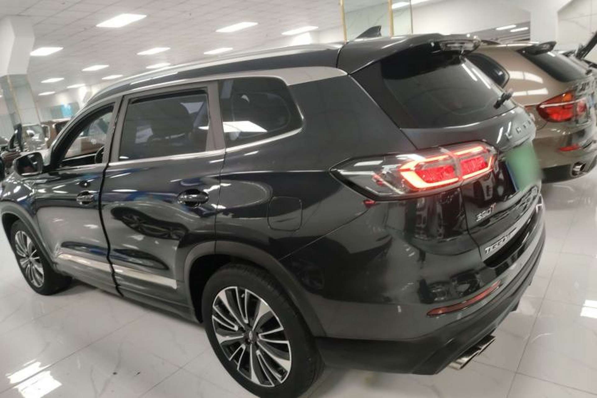 Used Chery Tiggo 8 PLUS 2022 Kunpeng Edition 390TGDI DCT Four-Wheel Drive Luxury Version Left Side