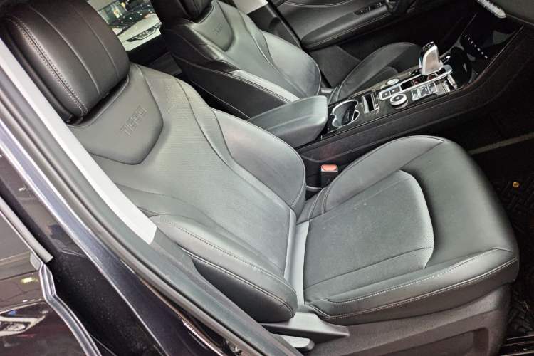 Used Chery Tiggo 8 PLUS 2022 Kunpeng Edition 390TGDI DCT Passion Version Right Front Seat