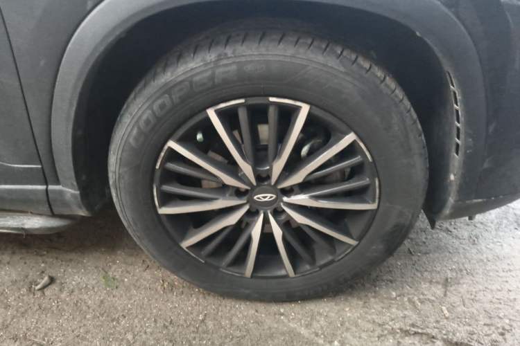 Used Chery Tiggo 8 PLUS 2022 Kunpeng Edition 390TGDI DCT Passion Version Right Front Wheel Hub