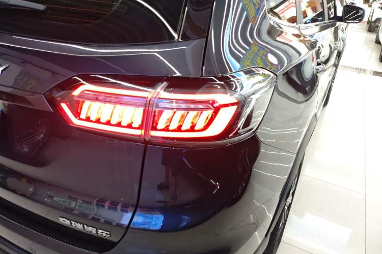 Used Chery Tiggo 8 PLUS 2022 Kunpeng Edition 390TGDI DCT Luxury+ Edition Right Rear Taillight