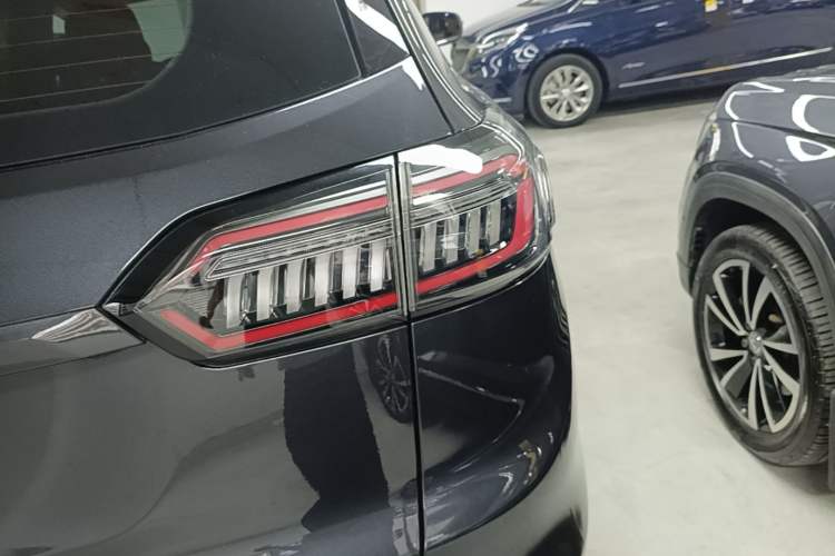 Used Chery Tiggo 8 PLUS 2022 Kunpeng Edition 390TGDI DCT Luxury Version Right Rear Taillight