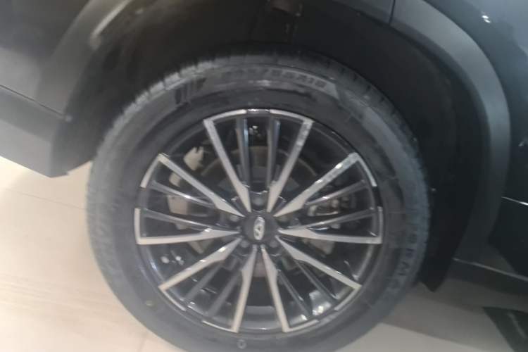Used Chery Tiggo 8 PLUS 2022 290TGDI DCT Haoting Edition Right Rear Wheel Hub