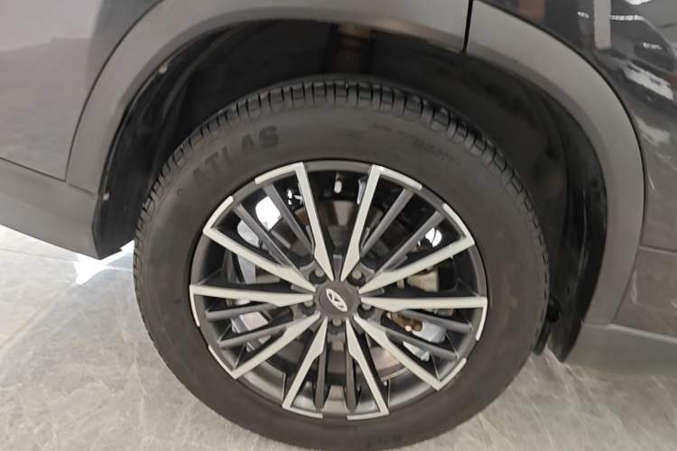 Used Chery Tiggo 8 PLUS 2022 290TGDI DCT Haoting Edition Right Rear Wheel Hub