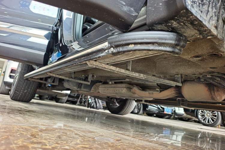 Used Chery Tiggo 8 PLUS 2022 Kunpeng Edition 390TGDI DCT Passion Version Right Side Sill
