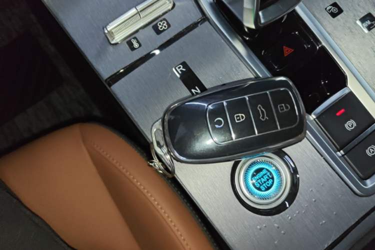 Used Chery Tiggo 8 PLUS 2022 Kunpeng Edition 390TGDI DCT Luxury Version Vehicle Key