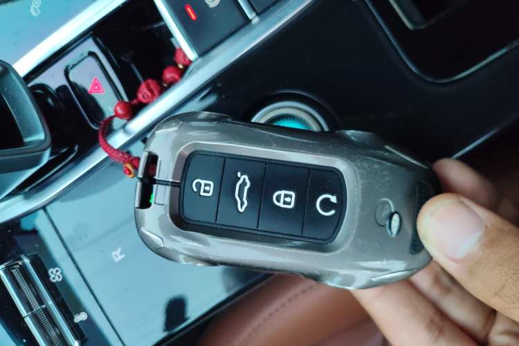 Used Chery Tiggo 8 PLUS 2022 Kunpeng Edition 390TGDI DCT Luxury Version Vehicle Key