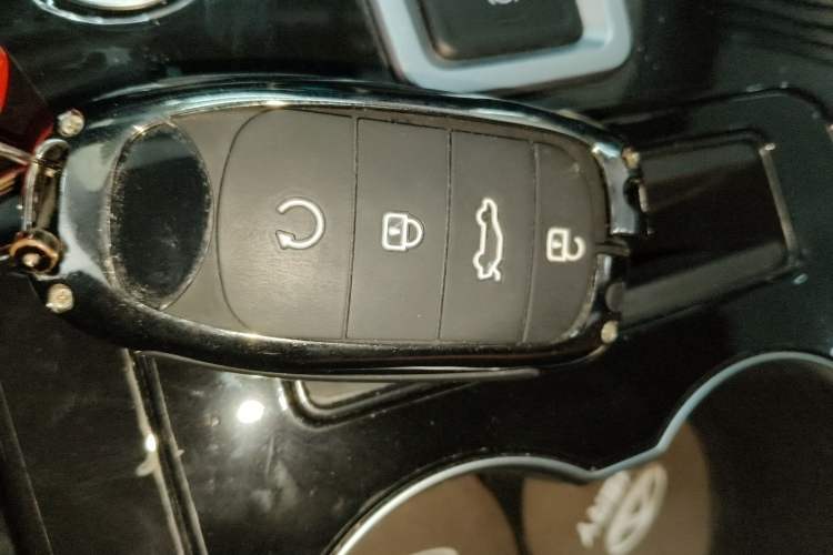 Used Chery Tiggo 8 PLUS 2022 Kunpeng Edition 390TGDI DCT Four-Wheel Drive Luxury Version Vehicle Key