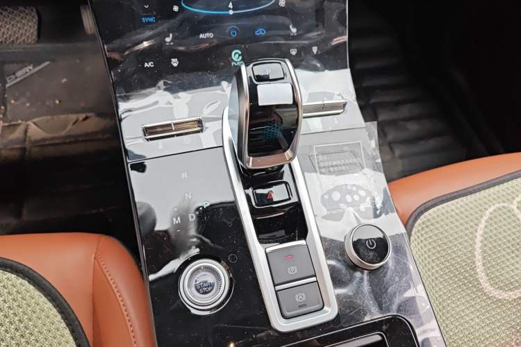 Used Chery Tiggo 8 PLUS 2022 290TGDI DCT Luxury Edition Gear Lever
