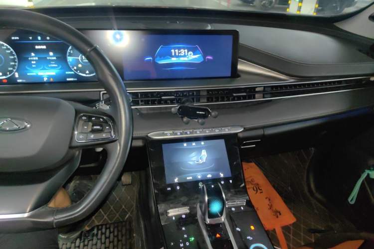 Used Chery Tiggo 8 PLUS 2022 Kunpeng Edition 390TGDI DCT Luxury+ Edition Audio And AC Panel