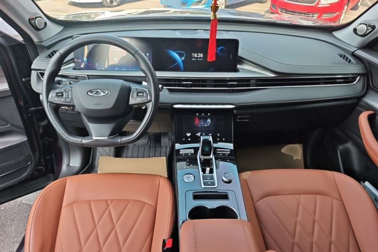 Used Chery Tiggo 8 PLUS 2022 290TGDI DCT Luxury Edition+ Center Console