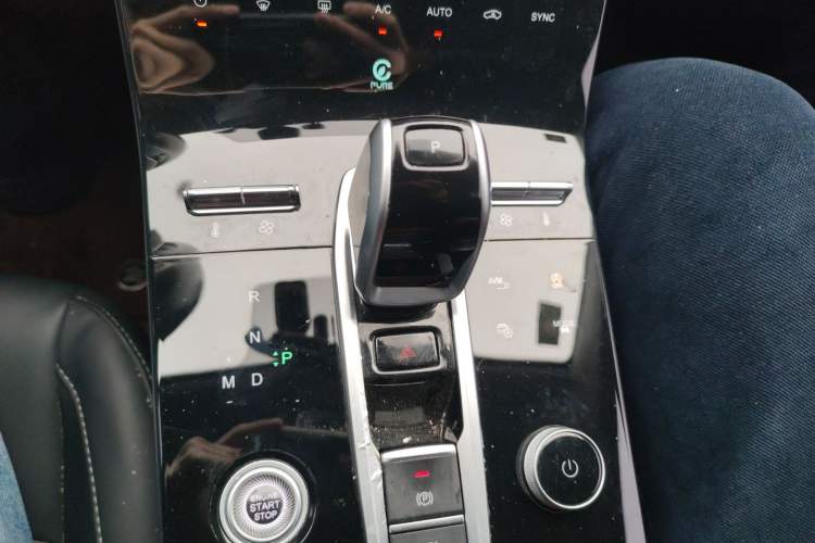 Used Chery Tiggo 8 PLUS 2022 290TGDI DCT Haoting Edition Gear Lever