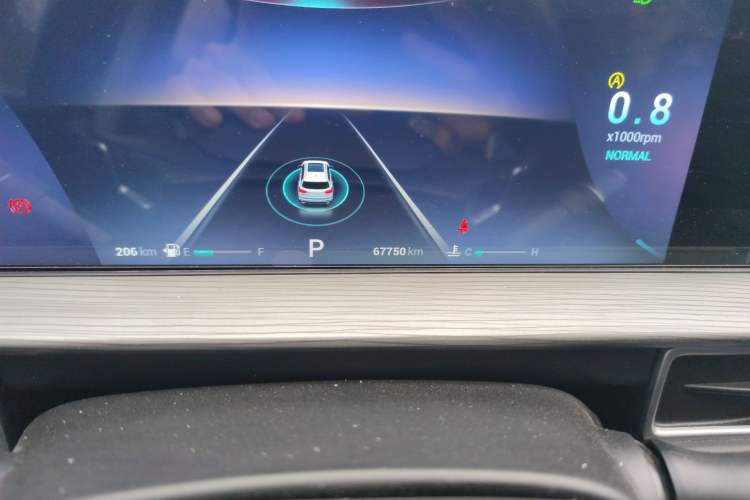 Used Chery Tiggo 8 PLUS 2022 290TGDI DCT Haoting Edition Odometer Close Up