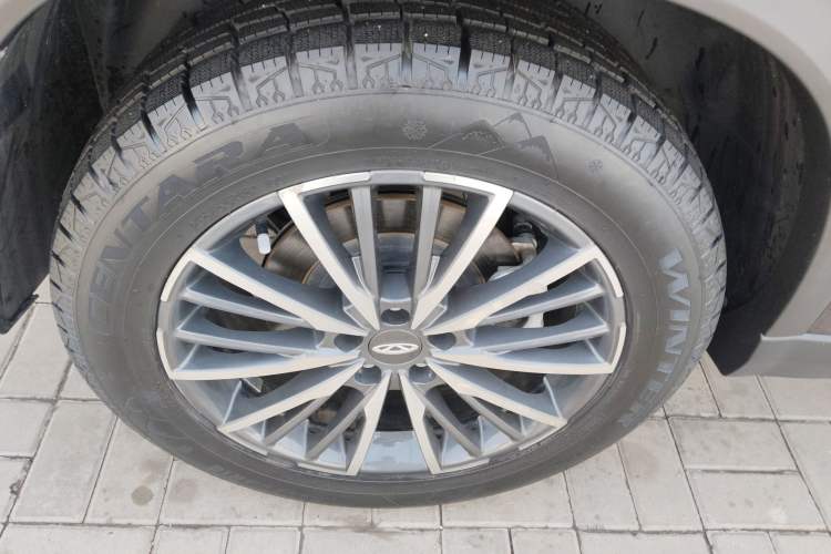 Used Chery Tiggo 8 PLUS 2022 290TGDI DCT Luxury Edition Right Rear Wheel Hub