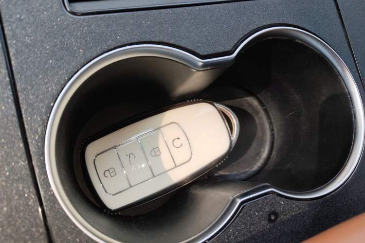 Used Chery Tiggo 8 PLUS 2022 290TGDI DCT Luxury Edition Vehicle Key