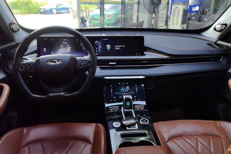 Used Chery Tiggo 8 PLUS 2022 Kunpeng Edition 390TGDI DCT Luxury+ Edition Center Console