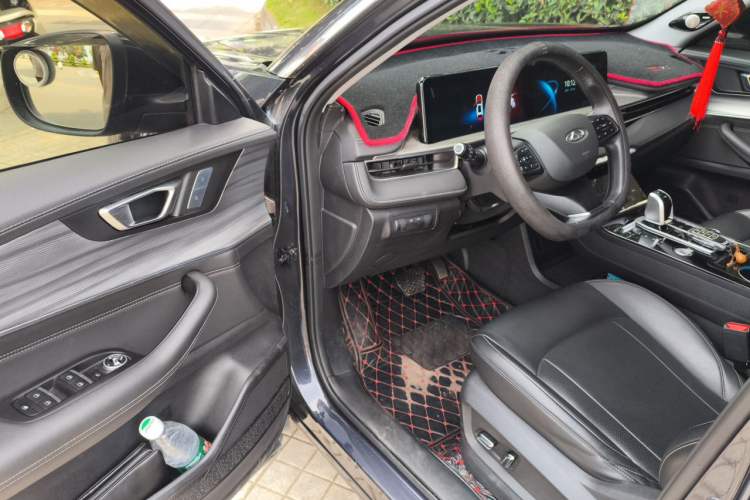 Used Chery Tiggo 8 PLUS 2022 290TGDI DCT Haoting Edition Driver Seat