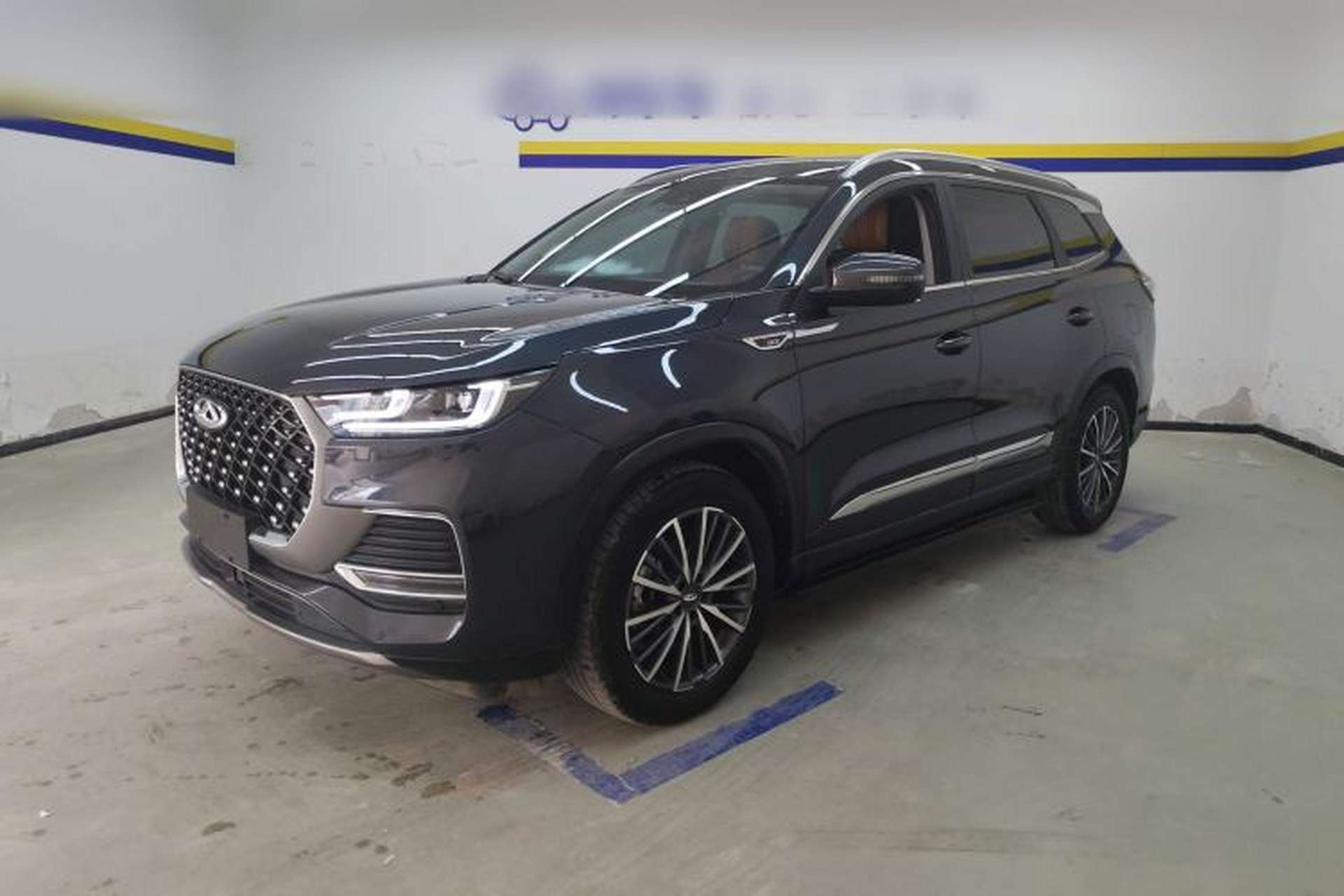 Used Chery Tiggo 8 PLUS 2022 290TGDI DCT Luxury Edition+ Front Left 45 Deg