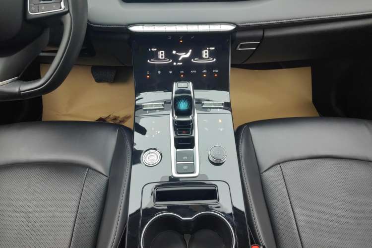 Used Chery Tiggo 8 PLUS 2022 290TGDI DCT Haoting Edition Gear Lever