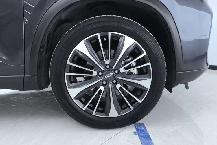 Used Chery Tiggo 8 PLUS 2022 Kunpeng Edition 390TGDI DCT Luxury+ Edition Left Front Wheel Hub