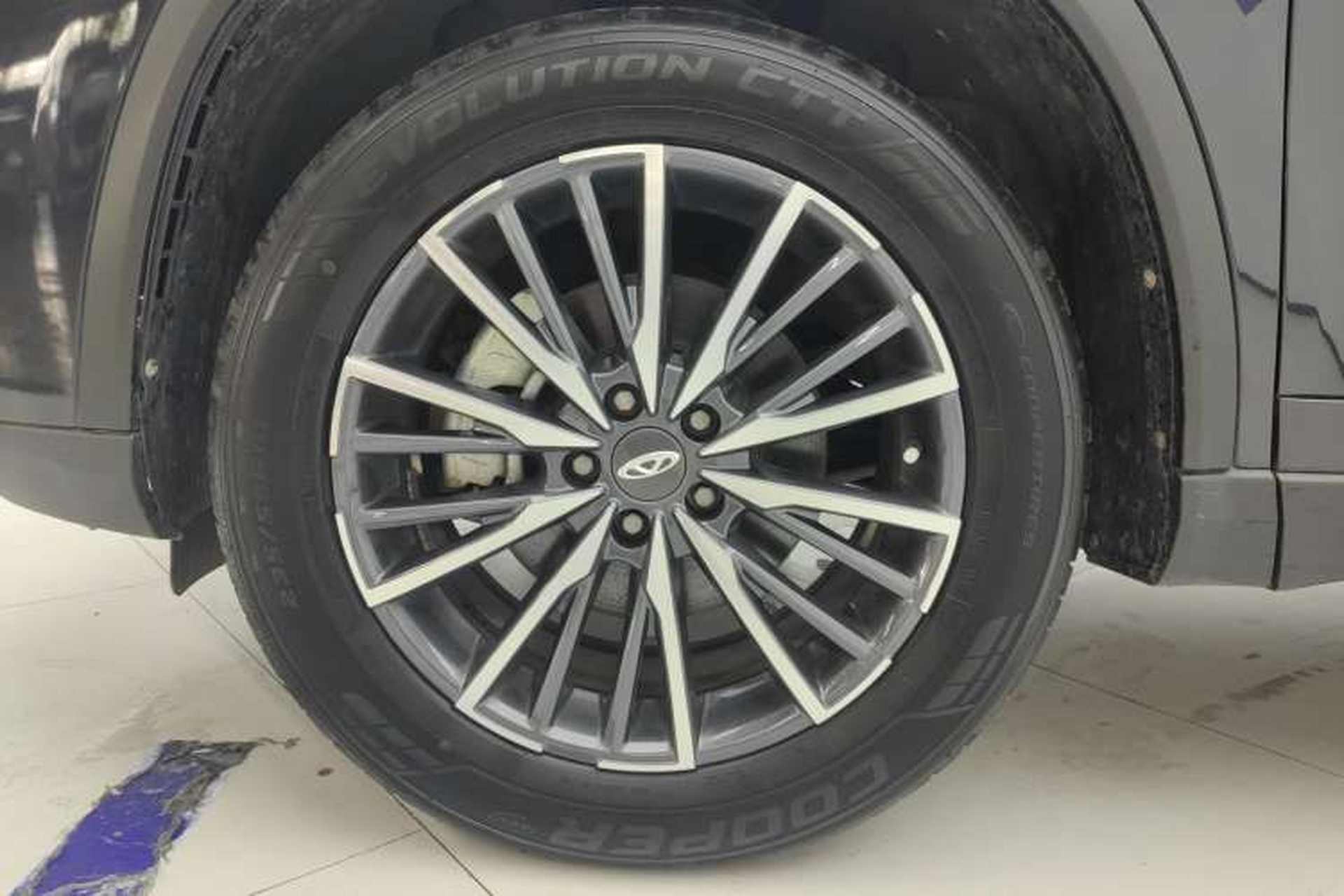 Used Chery Tiggo 8 PLUS 2022 290TGDI DCT Haoting Edition Left Rear Wheel Hub
