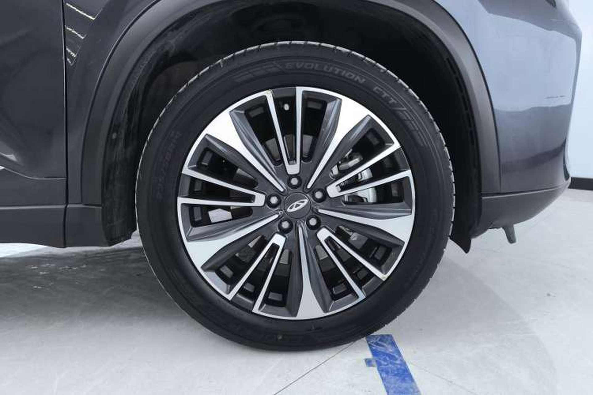 Used Chery Tiggo 8 PLUS 2022 Kunpeng Edition 390TGDI DCT Luxury+ Edition Left Rear Wheel Hub