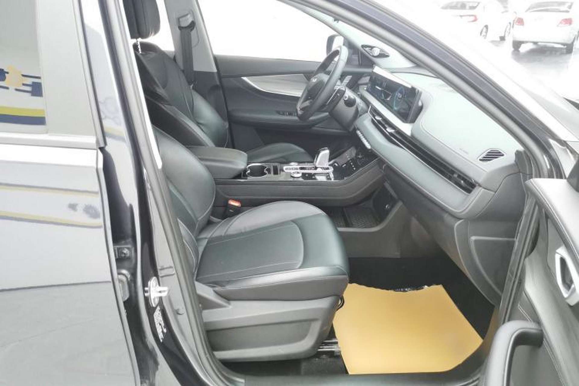 Used Chery Tiggo 8 PLUS 2022 Kunpeng Edition 390TGDI DCT Passion Version Right Front Seat