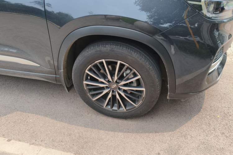 Used Chery Tiggo 8 PLUS 2022 290TGDI DCT Luxury Edition+ Right Front Wheel Hub