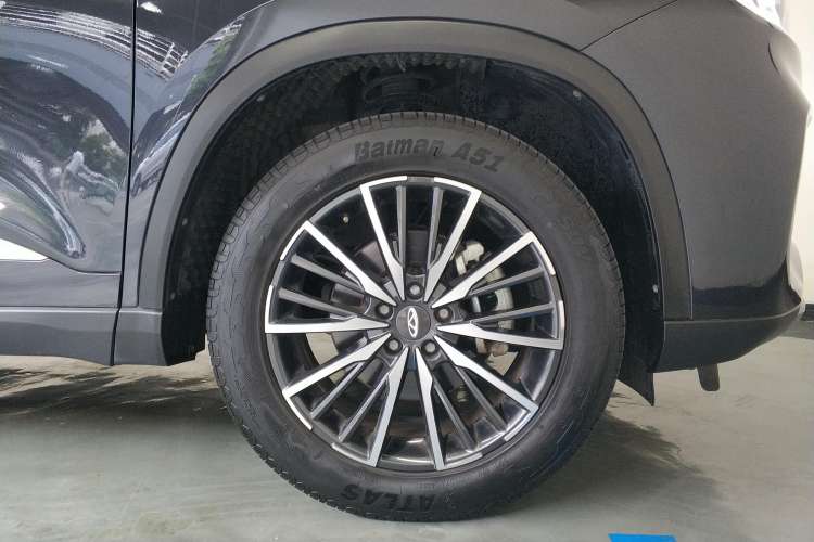 Used Chery Tiggo 8 PLUS 2022 290TGDI DCT Haoting Edition Right Front Wheel Hub