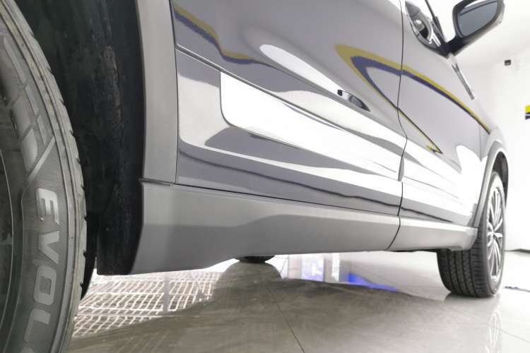 Used Chery Tiggo 8 PLUS 2022 Kunpeng Edition 390TGDI DCT Passion Version Right Side Sill