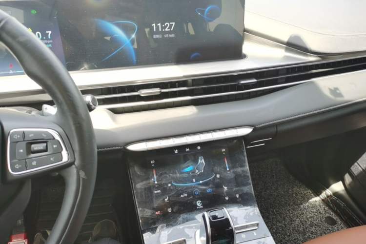 Used Chery Tiggo 8 PLUS 2022 290TGDI DCT Luxury Edition+ Audio And AC Panel