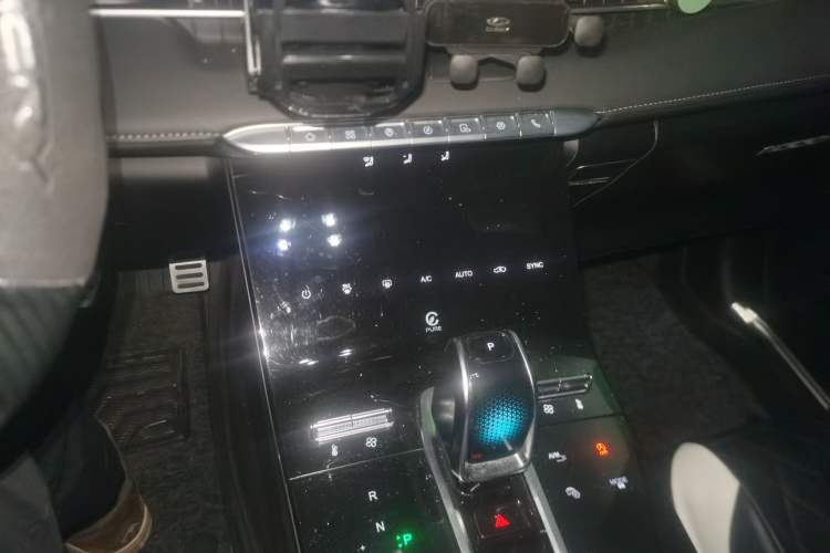 Used Chery Tiggo 8 PLUS 2022 290TGDI DCT Haoting Edition+ Audio And AC Panel