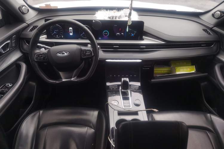 Used Chery Tiggo 8 PLUS 2022 Kunpeng Edition 390TGDI DCT Passion Version Center Console