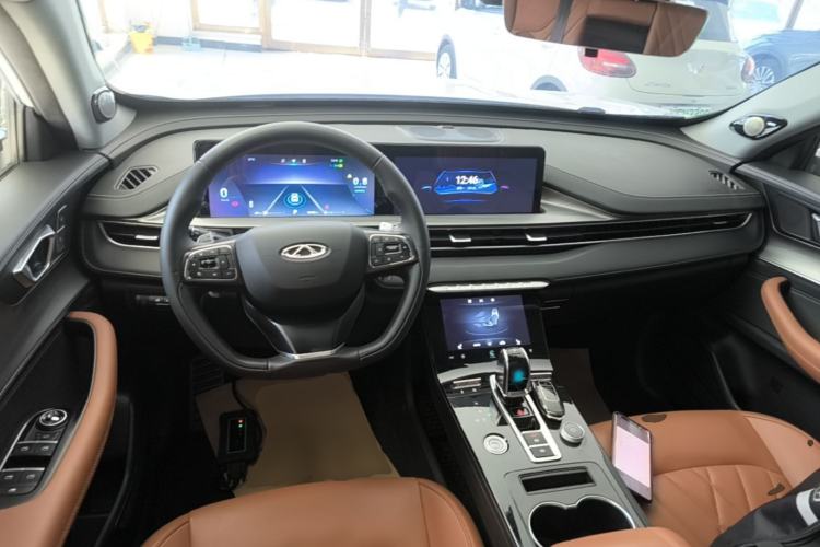 Used Chery Tiggo 8 PLUS 2022 290TGDI DCT Luxury Edition+ Center Console