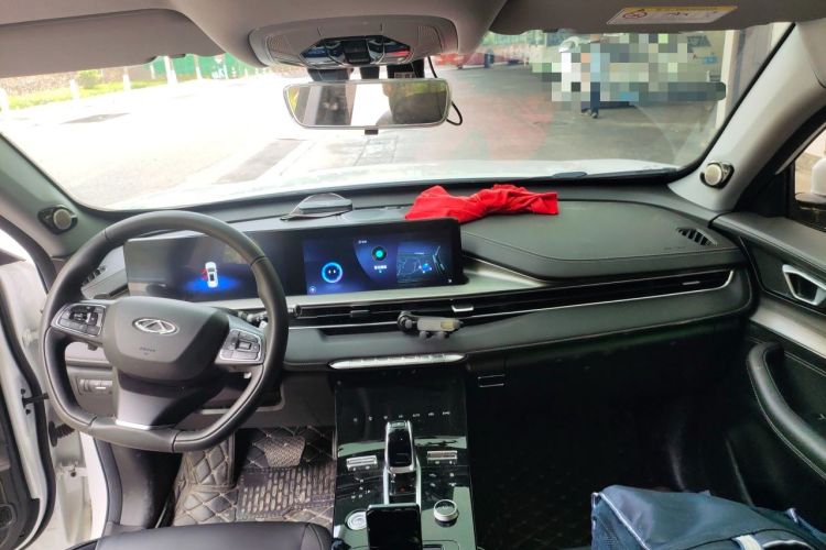 Used Chery Tiggo 8 PLUS 2022 290TGDI DCT Haoting Edition Center Console