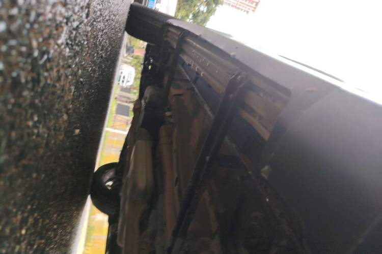 Used Chery Tiggo 8 PLUS 2022 Kunpeng Edition 390TGDI DCT Four-Wheel Drive Luxury Version Chassis Front Right
